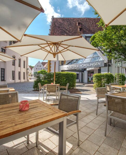 Auf unserer Terrasse kannst Du die Sonne genießen