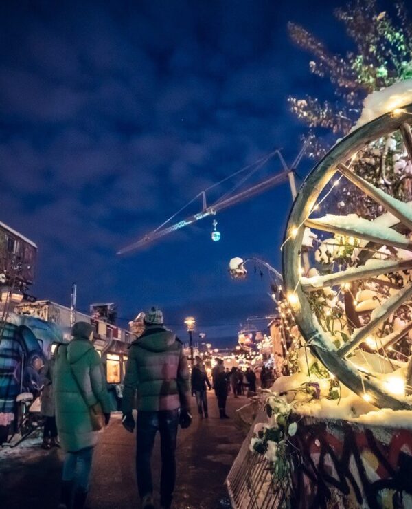 Weihnachtsmarkt am Bahnwärter Thiel in München